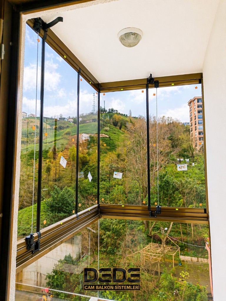 Dede Cam Balkon uygulama görseli